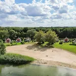 8 - Persoons Family Holiday home *