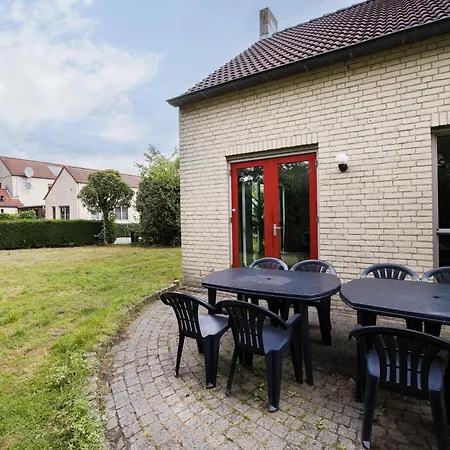 8 - Persoons Family Holiday home Ewijk
