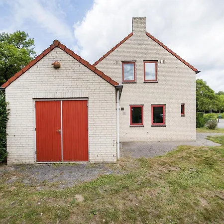 Holiday home 8 - Persoons Family