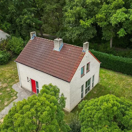 8 - Persoons Family Holiday home *