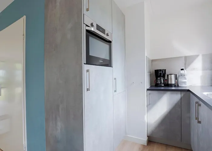 Holiday home 8 - Persoons Family Ewijk