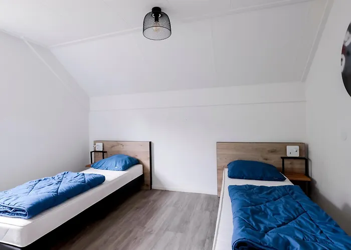 Holiday home 8 - Persoons Family *