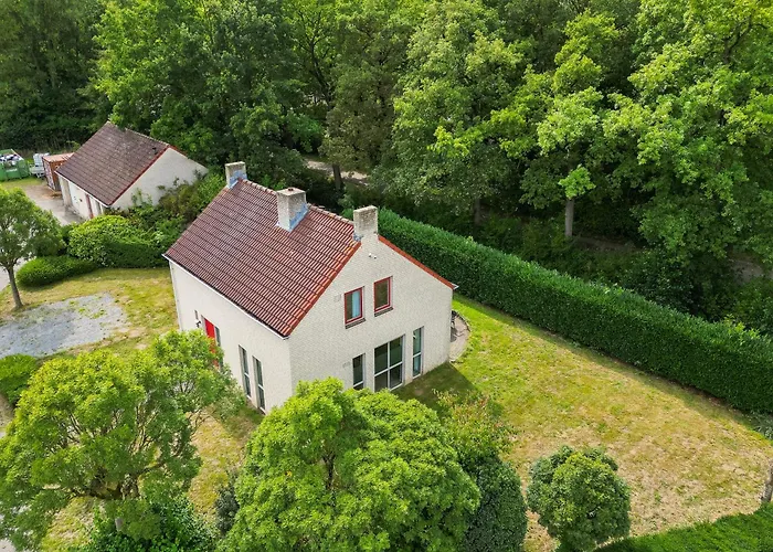 Holiday home 8 - Persoons Family