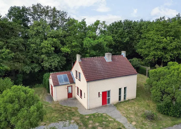 8 - Persoons Family Holiday home *