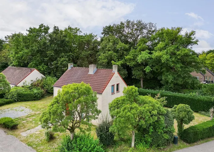 Holiday home 8 - Persoons Family *