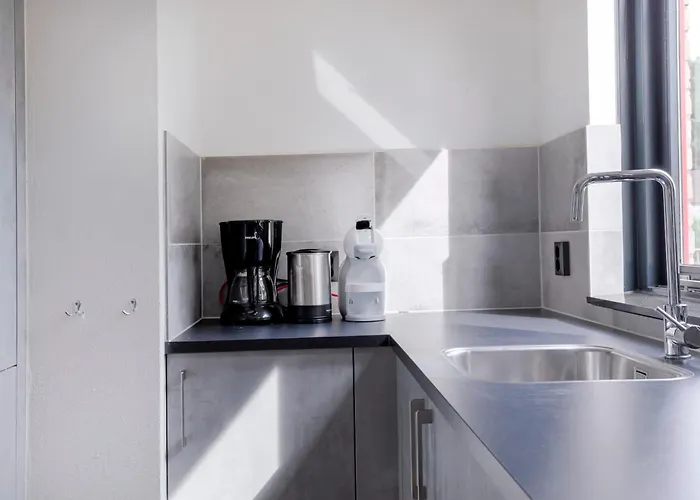 8 - Persoons Family *