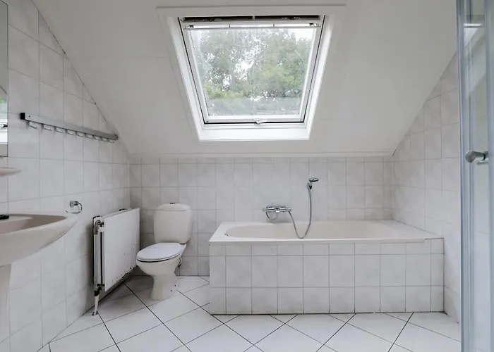 8 - Persoons Family *